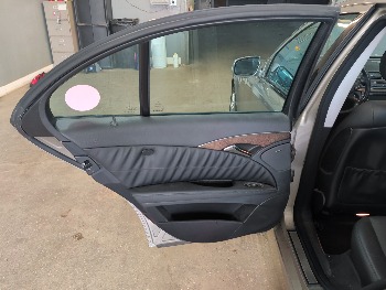 2008 mercedes-benz e-class e350-luxury with 81172 miles for sale near elk-river, minnesota 106365_25_drv_rear_door_panel.jpg