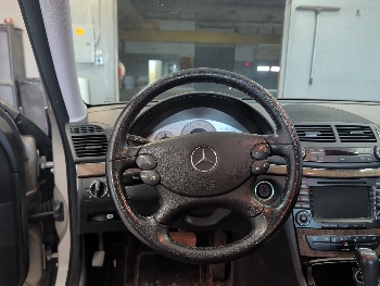 2008 mercedes-benz e-class e350-luxury with 81172 miles for sale near elk-river, minnesota 106365_33_dash_from_driver.jpg