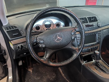 2008 mercedes-benz e-class e350-luxury with 81172 miles for sale near elk-river, minnesota 106365_36_steering_wheel.jpg