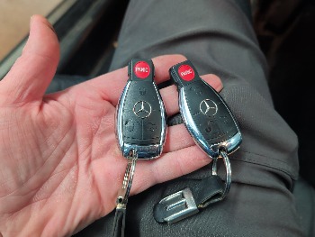 2008 mercedes-benz e-class e350-luxury with 81172 miles for sale near elk-river, minnesota 106365_51_keys.jpg