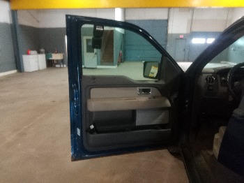2009 ford f-150 with 94487 miles for sale near elk-river, minnesota 106366_23_driver_door_panel.jpg
