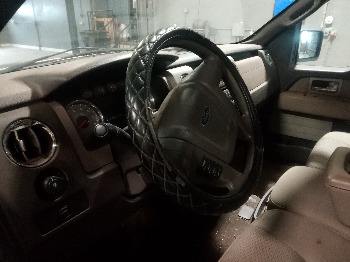 2009 ford f-150 with 94487 miles for sale near elk-river, minnesota 106366_37_left_of_steering_wheel.jpg