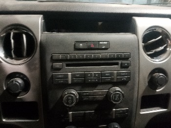 2009 ford f-150 with 94487 miles for sale near elk-river, minnesota 106366_39_radio_closeup.jpg