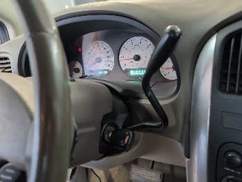 2006 chrysler town-and-country with 141109 miles for sale near elk-river, minnesota 106367_41_shifter.jpg