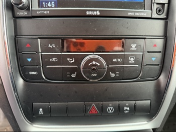 2013 jeep grand-cherokee laredo-4wd with 134157 miles for sale near elk-river, minnesota 106371_40_climate_control.jpg