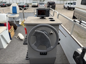 1993 northwood pontoon for sale near elk-river, minnesota 106374_33_dash_from_driver.jpg