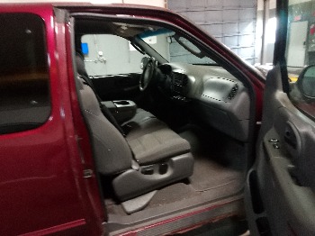 2003 ford f-150 xl-supercab-4wd with 200745 miles for sale near elk-river, minnesota 106377_31_passenger_seat.jpg