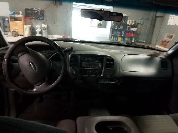 2003 ford f-150 xl-supercab-4wd with 200745 miles for sale near elk-river, minnesota 106377_34_whole_dash.jpg