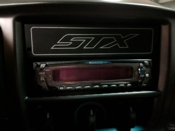 2003 ford f-150 xl-supercab-4wd with 200745 miles for sale near elk-river, minnesota 106377_39_radio_closeup.jpg