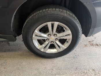 2016 chevrolet equinox ls-awd with 71230 miles for sale near elk-river, minnesota 106382_13_rear_drv_wheel.jpg