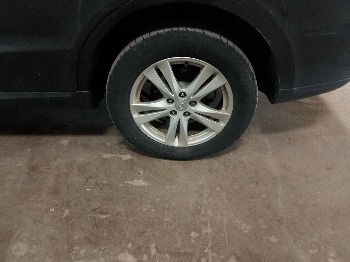 2010 hyundai santa-fe gls-2.4-awd with 186237 miles for sale near elk-river, minnesota 106386_13_rear_drv_wheel.jpg