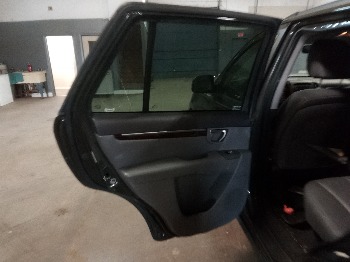 2010 hyundai santa-fe gls-2.4-awd with 186237 miles for sale near elk-river, minnesota 106386_25_drv_rear_door_panel.jpg