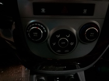 2010 hyundai santa-fe gls-2.4-awd with 186237 miles for sale near elk-river, minnesota 106386_40_climate_control.jpg