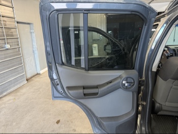 2005 nissan xterra or-2wd with 233878 miles for sale near elk-river, minnesota 106387_25_drv_rear_door_panel.jpg