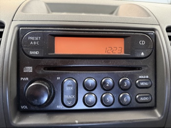 2005 nissan xterra or-2wd with 233878 miles for sale near elk-river, minnesota 106387_39_radio_closeup.jpg