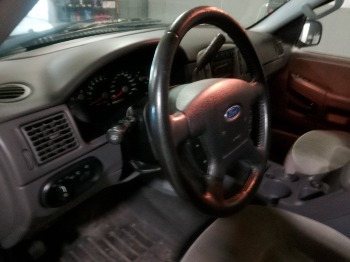 2005 ford explorer xlt-4.6l-4wd with 245386 miles for sale near elk-river, minnesota 106390_37_left_of_steering_wheel.jpg