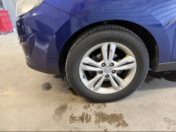 2010 hyundai tucson limited-2wd with 229317 miles for sale near elk-river, minnesota 106392_12_drv_front_wheel.jpg