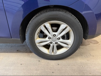 2010 hyundai tucson limited-2wd with 229317 miles for sale near elk-river, minnesota 106392_15_front_pass_wheel.jpg
