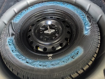 2003 jeep grand-cherokee laredo-4wd with 126243 miles for sale near elk-river, minnesota 106393_27_spare_tire.jpg