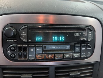 2003 jeep grand-cherokee laredo-4wd with 126243 miles for sale near elk-river, minnesota 106393_39_radio_closeup.jpg