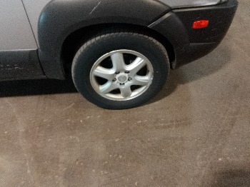2005 hyundai tucson gls-2.7-4wd with 199158 miles for sale near elk-river, minnesota 106395_15_front_pass_wheel.jpg