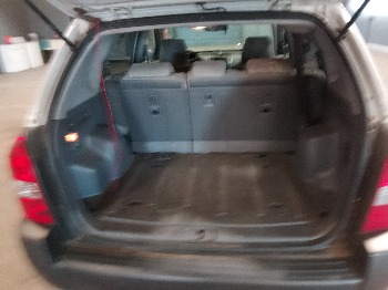 2005 hyundai tucson gls-2.7-4wd with 199158 miles for sale near elk-river, minnesota 106395_26_trunk.jpg