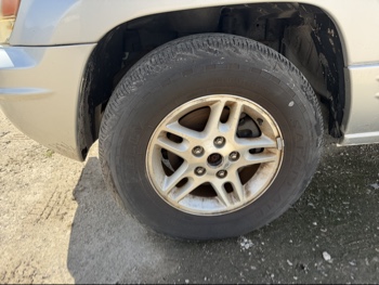 2004 jeep grand-cherokee laredo-2wd with 138807 miles for sale near elk-river, minnesota 106397_12_drv_front_wheel.jpg