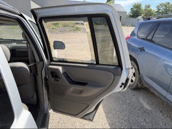 2004 jeep grand-cherokee laredo-2wd with 138807 miles for sale near elk-river, minnesota 106397_27_spare_tire.jpg