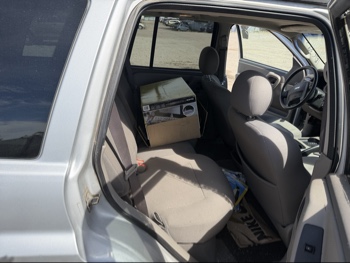 2004 jeep grand-cherokee laredo-2wd with 138807 miles for sale near elk-river, minnesota 106397_28_pass_rear_seat.jpg
