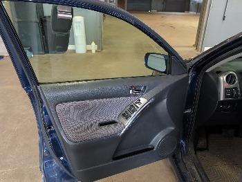 2005 toyota matrix xr-2wd with 144833 miles for sale near elk-river, minnesota 106398_23_driver_door_panel.jpg