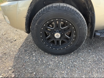 2005 toyota 4runner sport-edition-v6-4wd with 115448 miles for sale near elk-river, minnesota 106402_12_drv_front_wheel.jpg