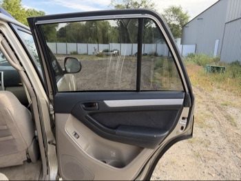 2005 toyota 4runner sport-edition-v6-4wd with 115448 miles for sale near elk-river, minnesota 106402_30_pass_rear_door_panel.jpg