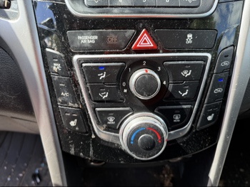 2014 hyundai elantra-gt a-t with 139751 miles for sale near elk-river, minnesota 106404_39_radio_closeup.jpg