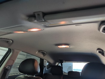 2014 hyundai tucson gls-awd with 194581 miles for sale near elk-river, minnesota 106405_35_headliner_sunroof.jpg