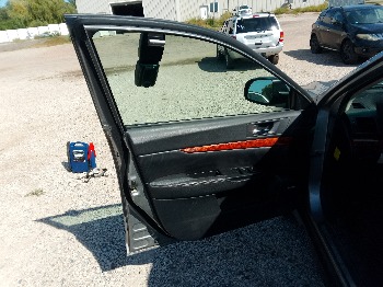 2010 subaru outback with 187512 miles for sale near elk-river, minnesota 106407_23_driver_door_panel.jpg