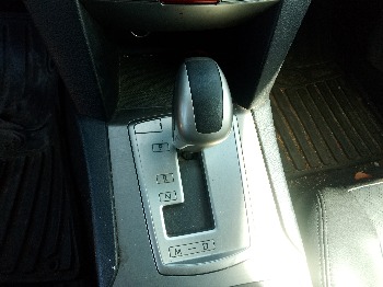 2010 subaru outback with 187512 miles for sale near elk-river, minnesota 106407_41_shifter.jpg