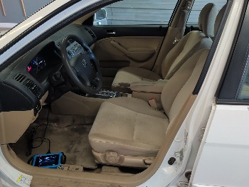 2005 honda civic-hybrid cvt with 161039 miles for sale near elk-river, minnesota 106408_22_driver_seat.jpg