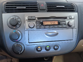 2005 honda civic-hybrid cvt with 161039 miles for sale near elk-river, minnesota 106408_40_climate_control.jpg