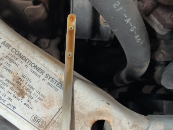 2005 honda civic-hybrid cvt with 161039 miles for sale near elk-river, minnesota 106408_50_oil_dipstick.jpg