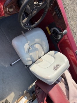 2002 triton 205-dc for sale near elk-river, minnesota 106409_22_driver_seat.jpg