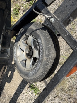 2002 triton 205-dc for sale near elk-river, minnesota 106409_27_spare_tire.jpg