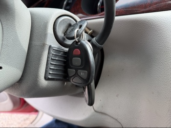 2009 buick lucerne cxl1 with 214213 miles for sale near elk-river, minnesota 106412_51_keys.jpg