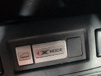 2017 subaru forester 2.5i-premium-pzev-cvt with 119029 miles for sale near elk-river, minnesota 106413_38_4x4_switch.jpg
