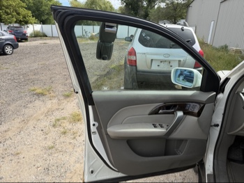 2011 acura mdx 6-spd-at-w-tech-package with 135189 miles for sale near elk-river, minnesota 106414_23_driver_door_panel.jpg