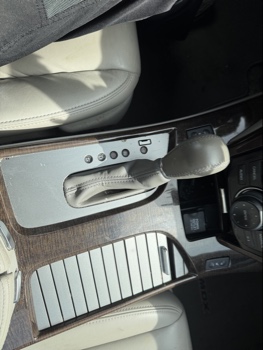 2011 acura mdx 6-spd-at-w-tech-package with 135189 miles for sale near elk-river, minnesota 106414_41_shifter.jpg