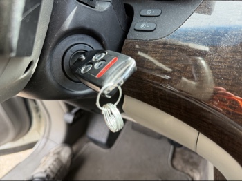 2011 acura mdx 6-spd-at-w-tech-package with 135189 miles for sale near elk-river, minnesota 106414_51_keys.jpg