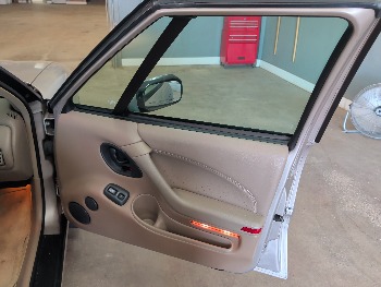 1997 pontiac bonneville se with 97947 miles for sale near elk-river, minnesota 106415_32_passenger_door_panel.jpg