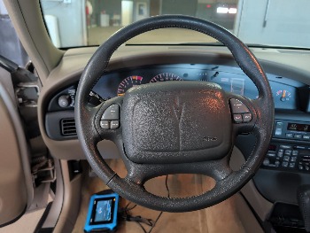 1997 pontiac bonneville se with 97947 miles for sale near elk-river, minnesota 106415_33_dash_from_driver.jpg