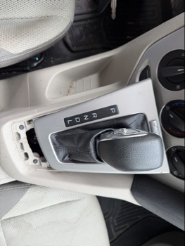 2012 ford focus se with 200341 miles for sale near elk-river, minnesota 106416_41_shifter.jpg