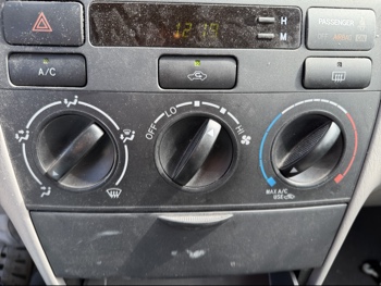 2007 toyota corolla ce with 165644 miles for sale near elk-river, minnesota 106417_40_climate_control.jpg